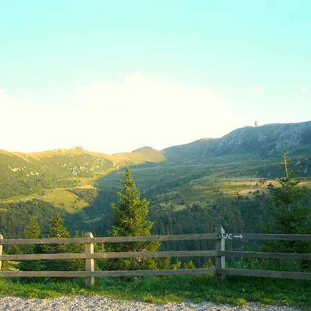 Hotel Garni Gaestehaus Karin 3*