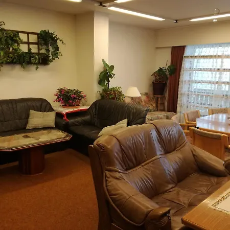 Szálloda Garni Gaestehaus Karin