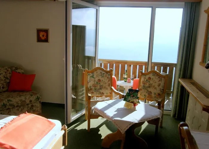 Garni Gaestehaus Karin Hotel 3*